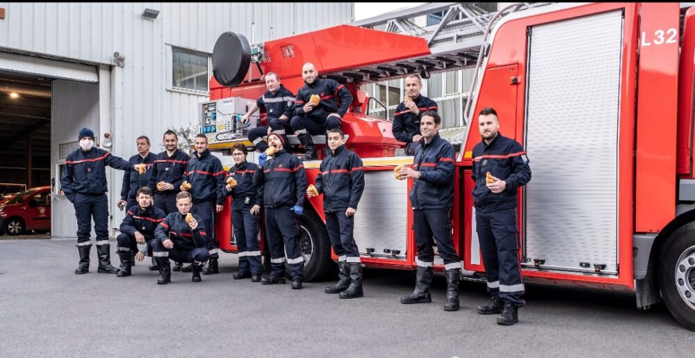 Soutien au personnel soignant, commerçants et pompiers de Menton durant la crise sanitaire en 2020